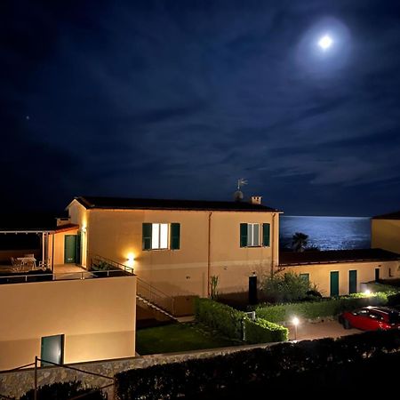 Appartamento Romantico Con Piscina แชร์โว ภายนอก รูปภาพ