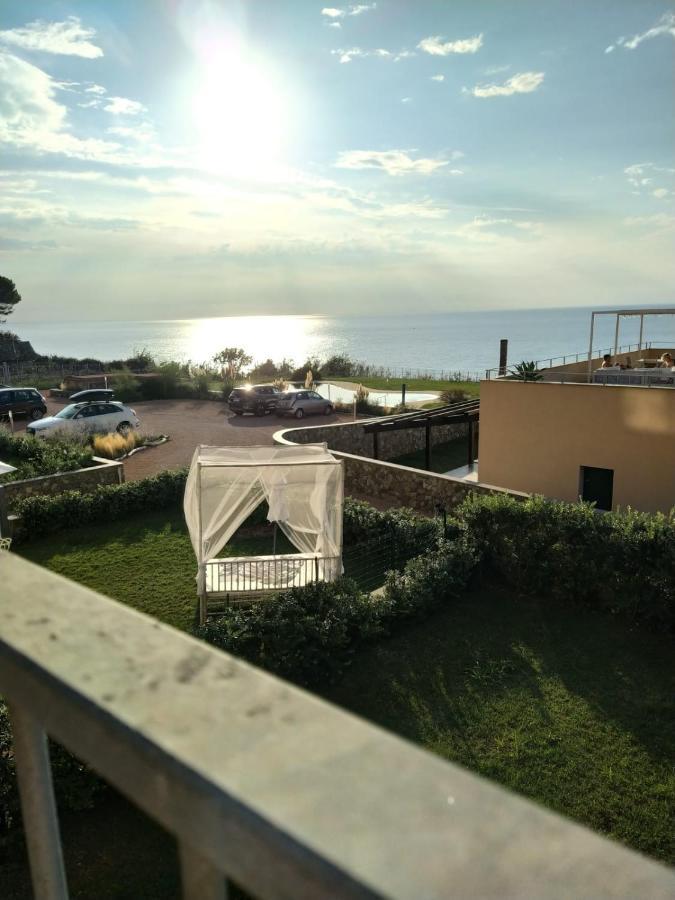 Appartamento Romantico Con Piscina แชร์โว ภายนอก รูปภาพ