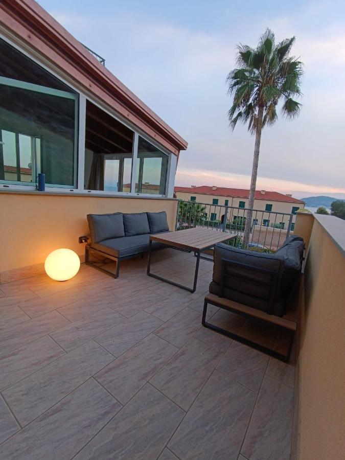 Appartamento Romantico Con Piscina แชร์โว ภายนอก รูปภาพ