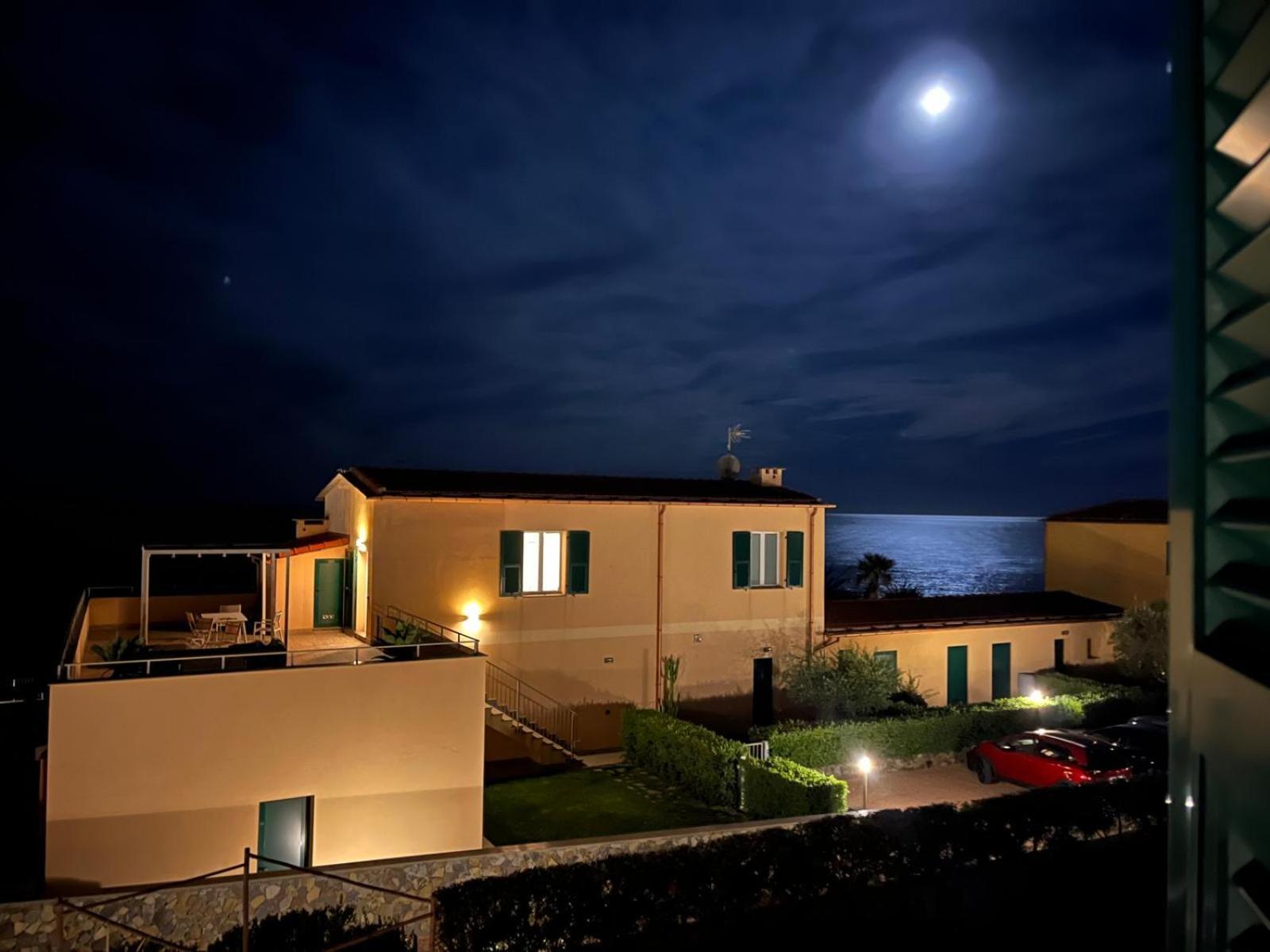 Appartamento Romantico Con Piscina แชร์โว ภายนอก รูปภาพ